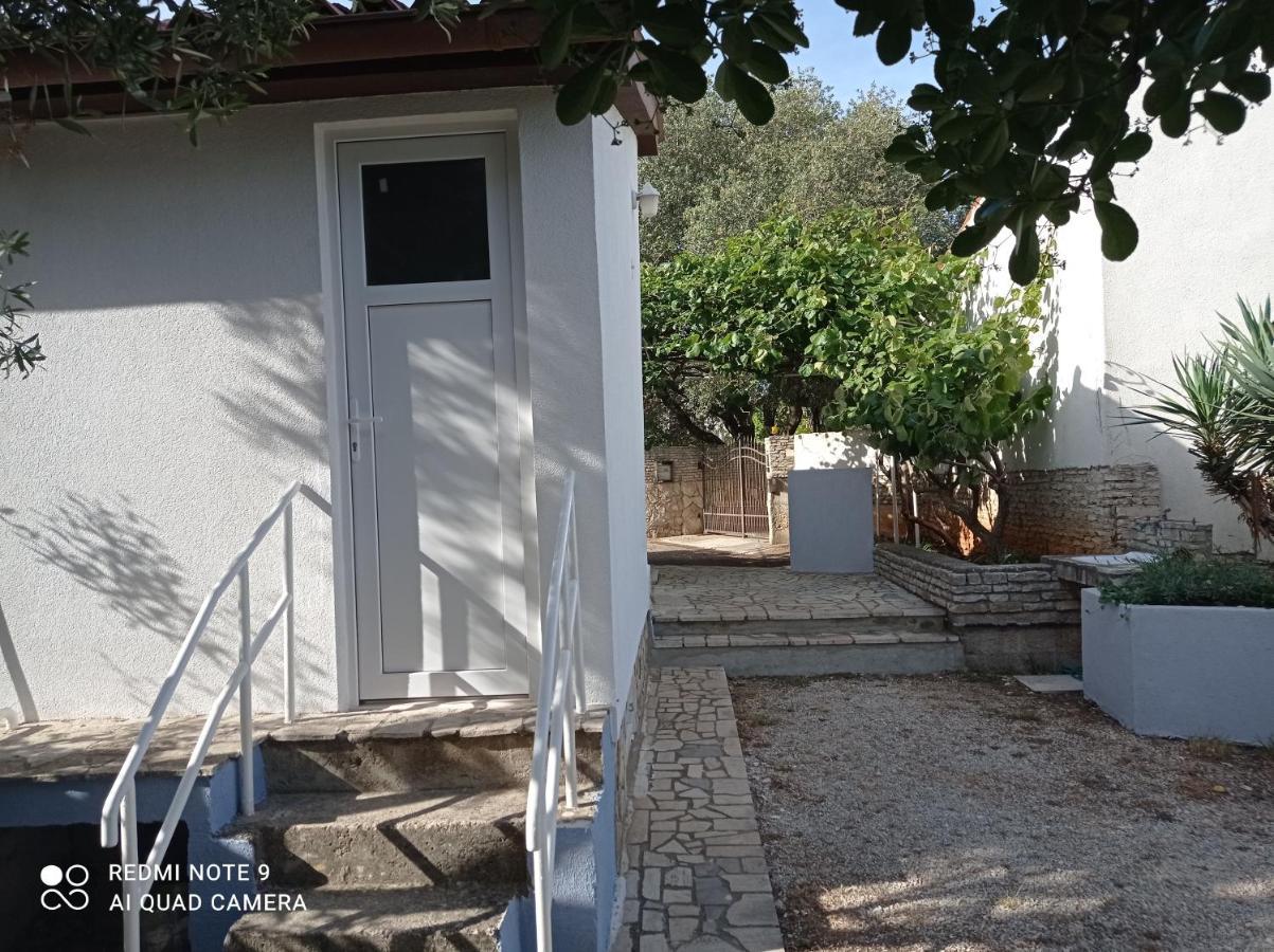 Studio apartman Premantura Bagian luar foto